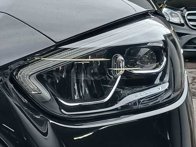 MERCEDES BENZ C class sedan