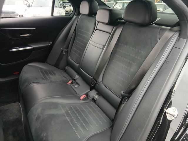 MERCEDES BENZ C class sedan