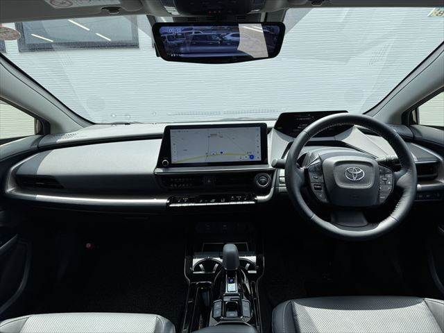 PRIUS 4WD
