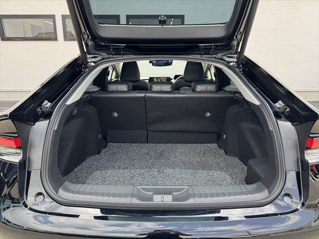 PRIUS 4WD