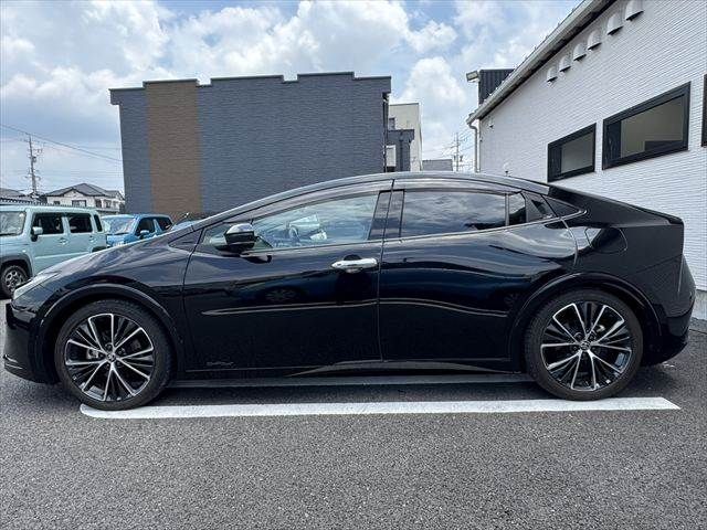 PRIUS 4WD