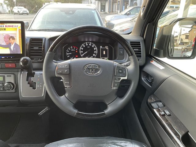 HIACE van 2WD
