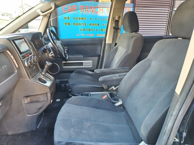 DELICA D:5 2WD