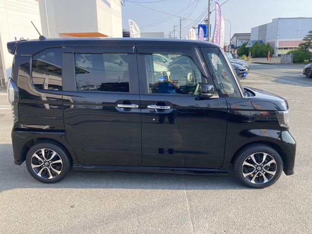 N-BOX CUSTOM