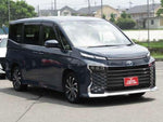 VOXY HYBRID 4WD