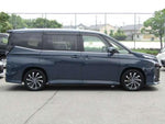 VOXY HYBRID 4WD