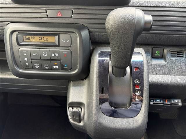 N-VAN 4WD
