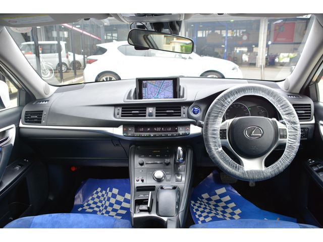 LEXUS CT200h