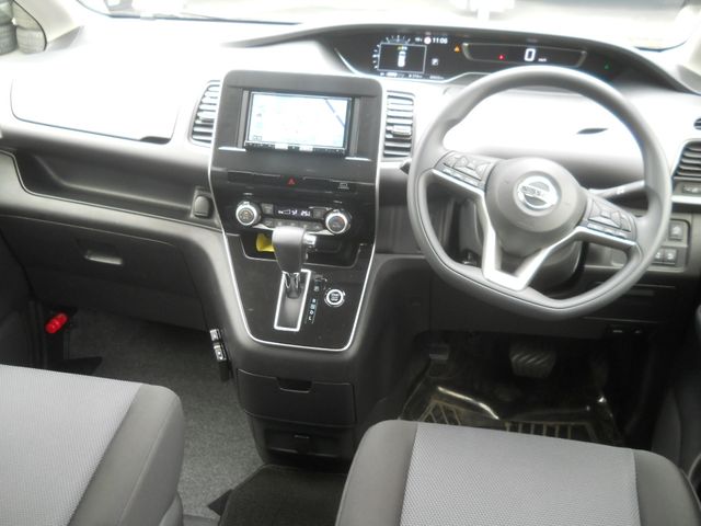 SERENA  S-HYBRID 4WD