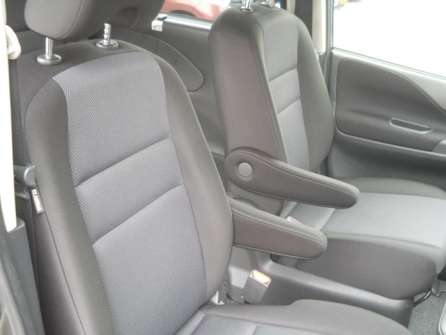 SERENA  S-HYBRID 4WD