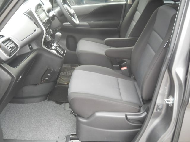 SERENA  S-HYBRID 4WD