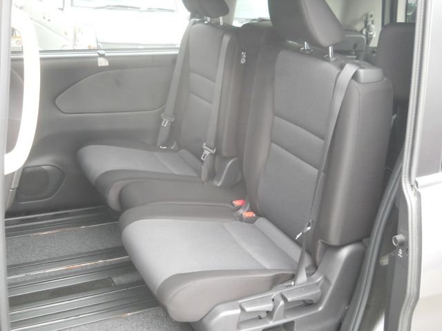SERENA  S-HYBRID 4WD