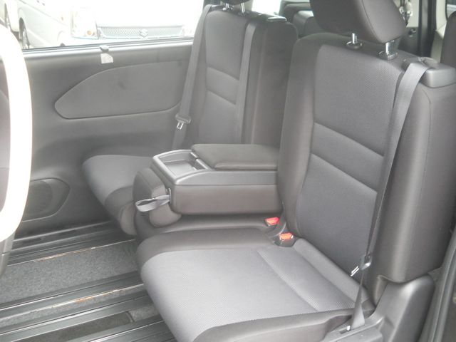 SERENA  S-HYBRID 4WD