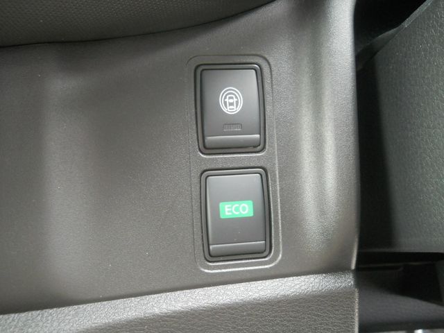 SERENA  S-HYBRID 4WD
