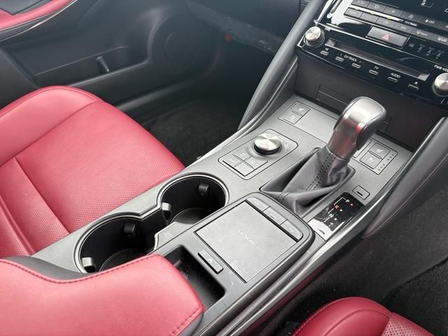 LEXUS IS300h