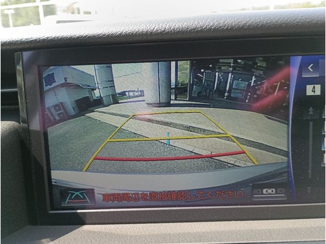 LEXUS IS300h