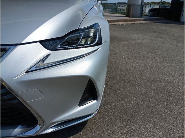 LEXUS IS300h