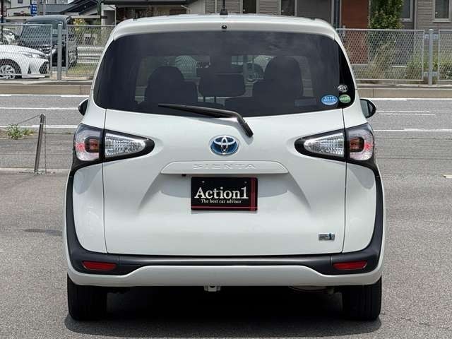 SIENTA HYBRID