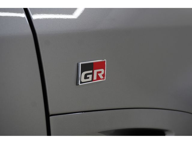 GR YARIS