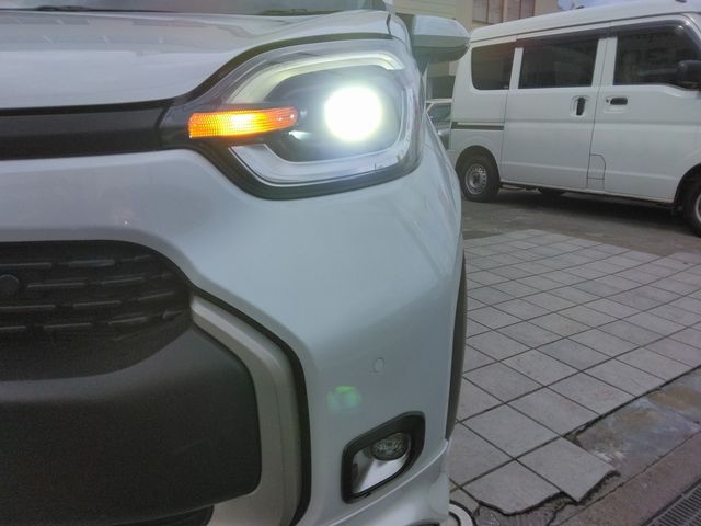 SIENTA HYBRID