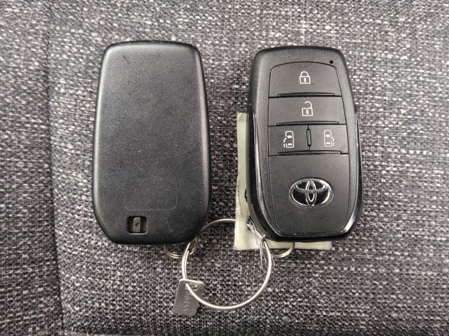 SIENTA HYBRID