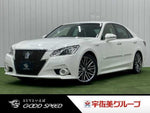 CROWN sedan hybrid