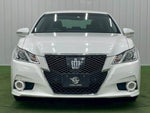 CROWN sedan hybrid