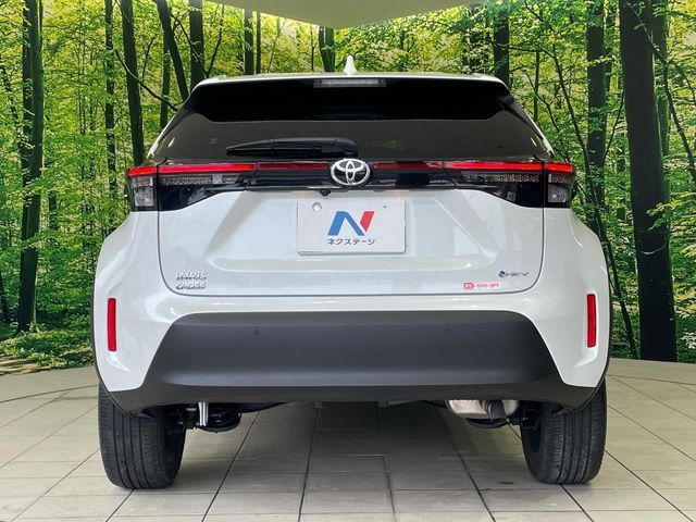 YARIS CROSS HYBRID