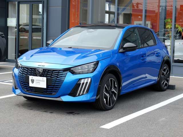 PEUGEOT 208