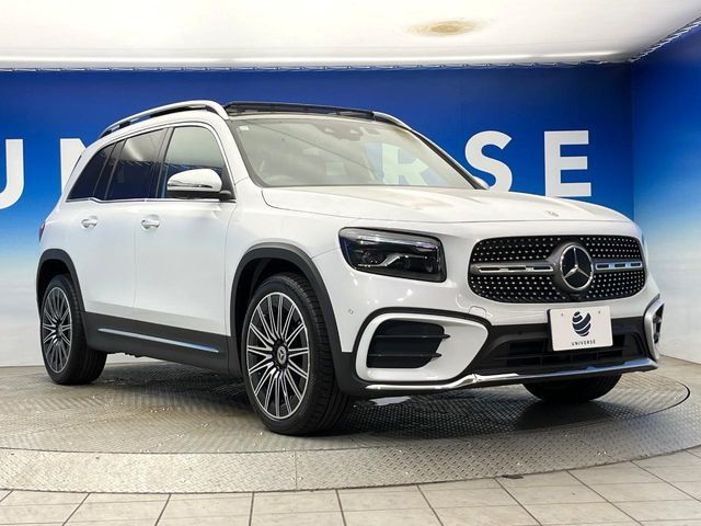 MERCEDES BENZ GLB