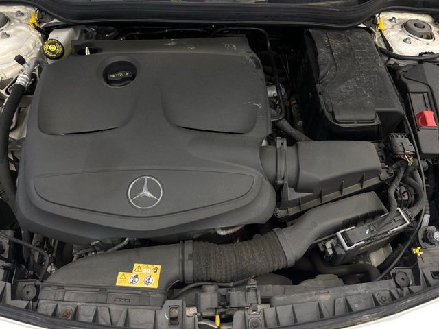 MERCEDES BENZ CLA Shooting Brake