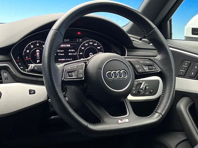 AUDI A4 AVANT