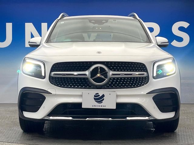 MERCEDES BENZ GLB