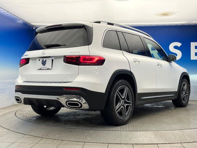 MERCEDES BENZ GLB