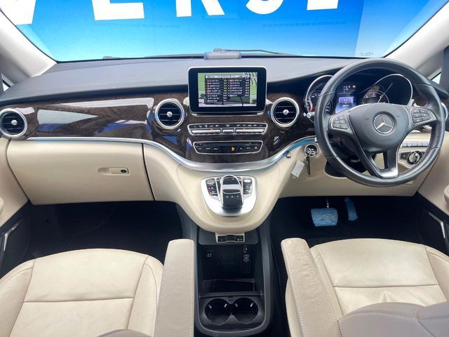 MERCEDES BENZ V class
