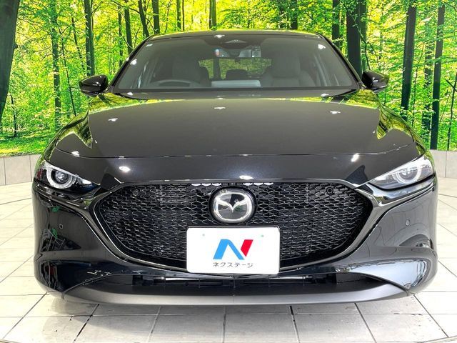 MAZDA3 FASTBACK