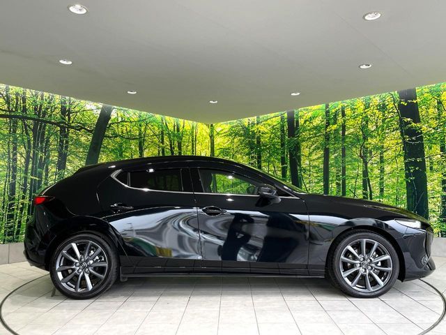 MAZDA3 FASTBACK