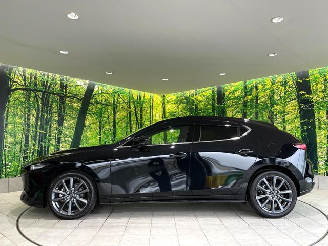 MAZDA3 FASTBACK