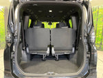 VOXY HYBRID 4WD