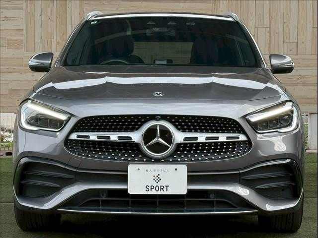 MERCEDES BENZ GLA class