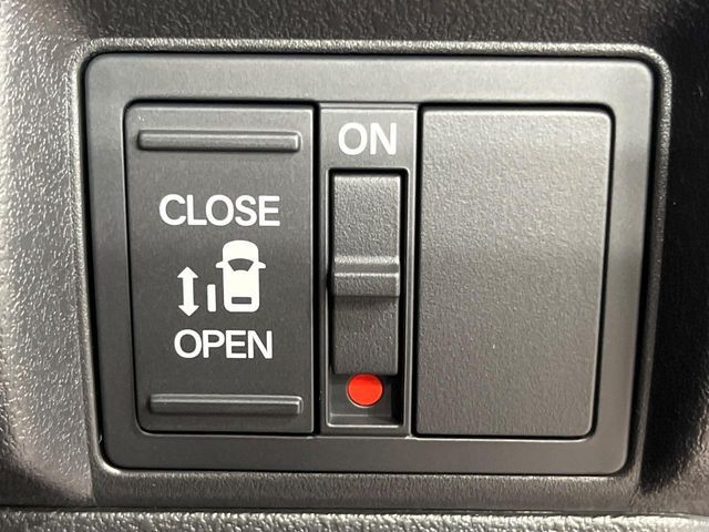 N BOX