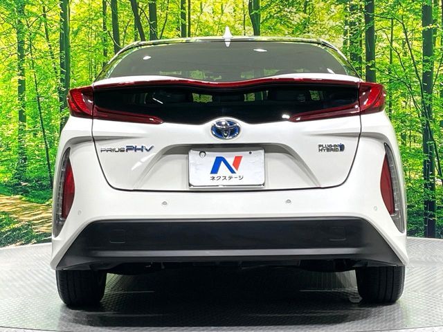 PRIUS PHV