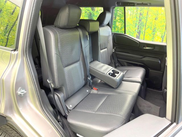 LANDCRUISER 250