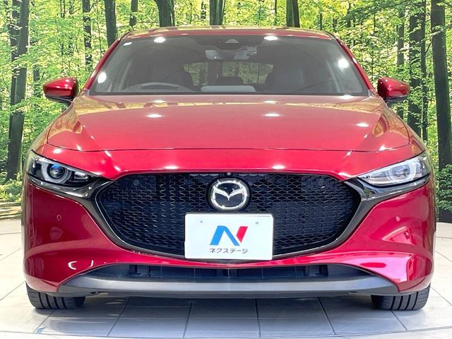MAZDA3 FASTBACK