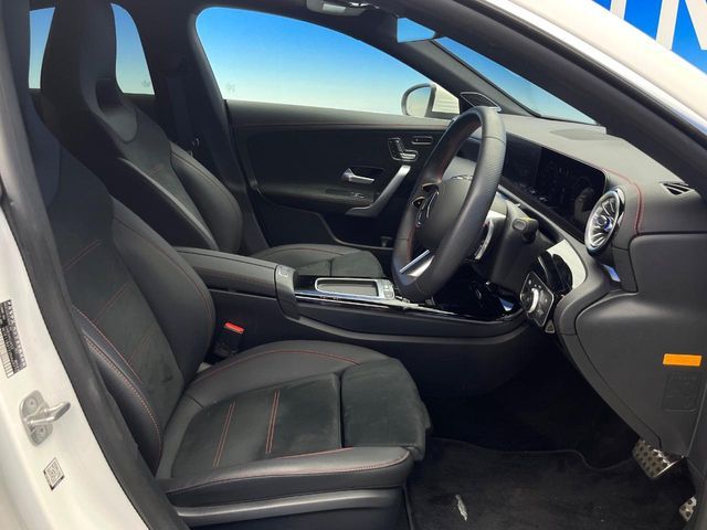 MERCEDES BENZ CLA class