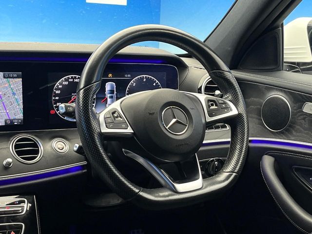 MERCEDES BENZ E class sedan