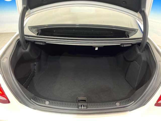 MERCEDES BENZ E class sedan