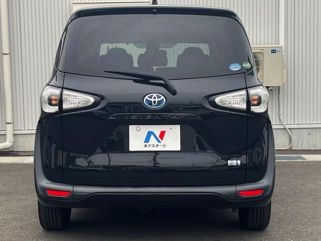 SIENTA HYBRID