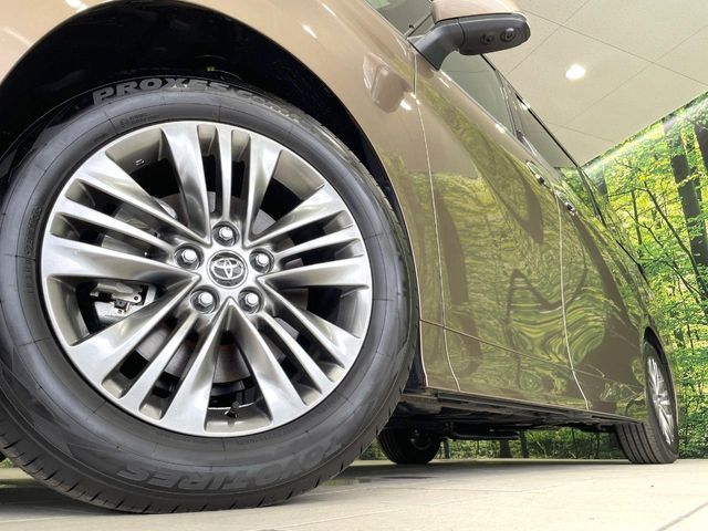 ALPHARD hybrid