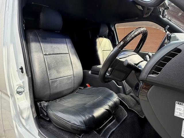 HIACE van 4WD